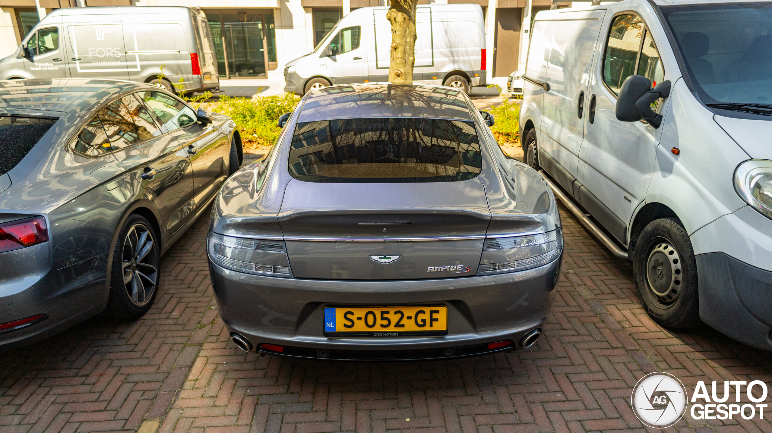 Aston Martin Rapide S