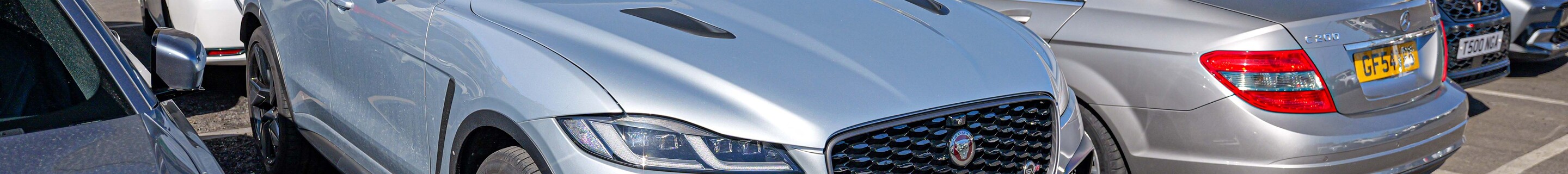 Jaguar F-PACE SVR 2021