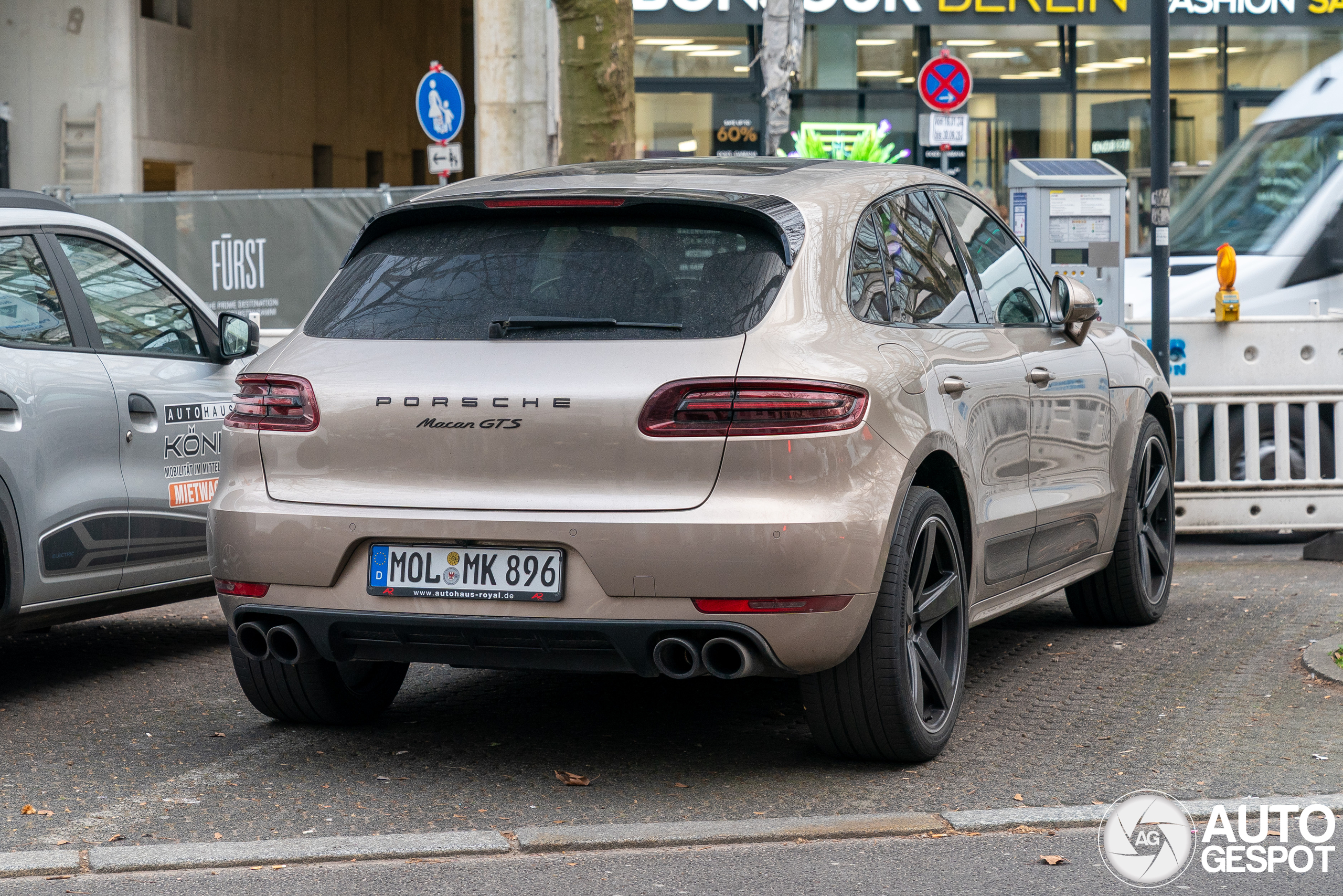 Porsche 95B Macan GTS