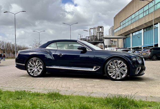 Bentley Continental GTC V8 2020