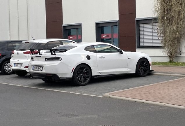 Chevrolet Camaro ZL1 2016