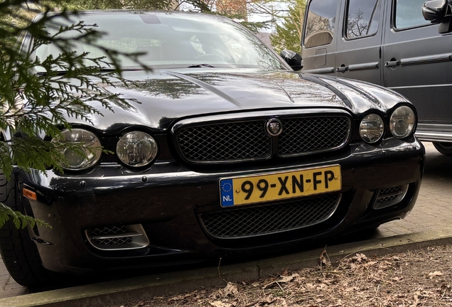 Jaguar XJR