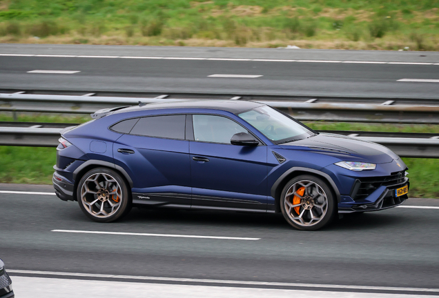 Lamborghini Urus Performante