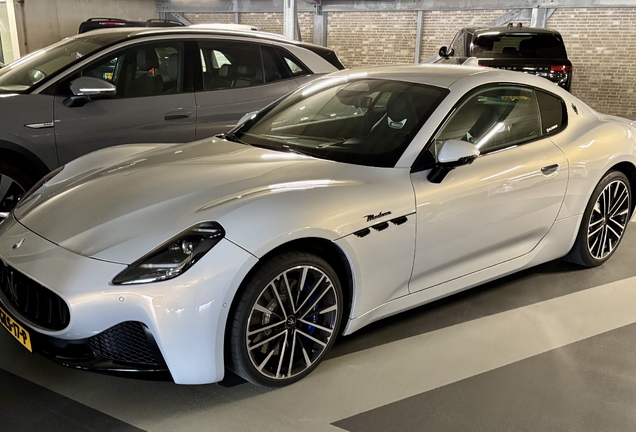 Maserati GranTurismo Modena 2023