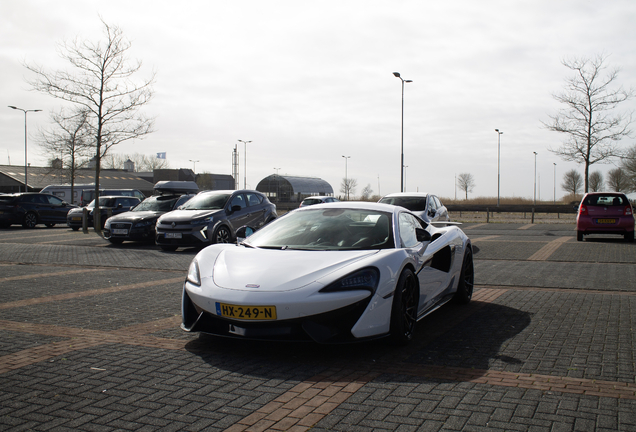 McLaren 570S