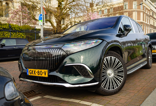 Mercedes-Maybach EQS 680 SUV