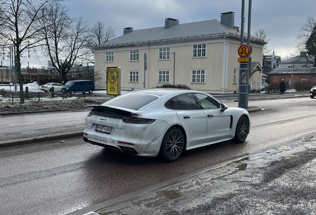 Porsche 971 Panamera Turbo S E-Hybrid