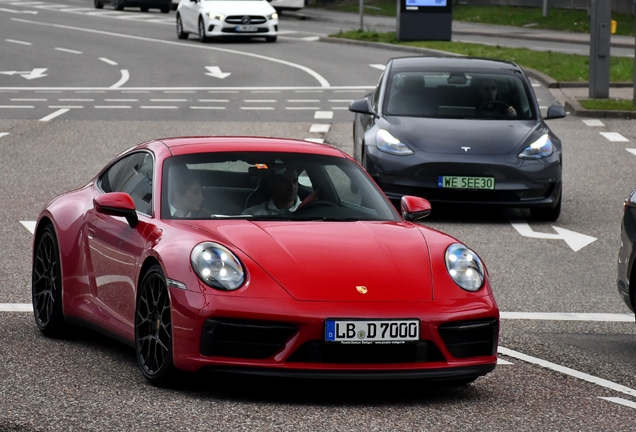 Porsche 992 Carrera GTS