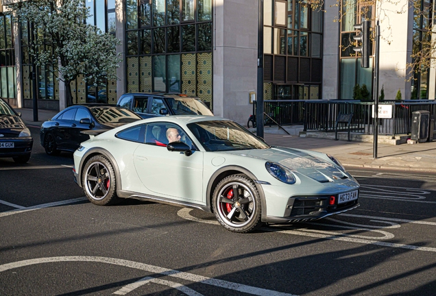 Porsche 992 Dakar