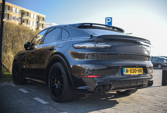 Porsche Cayenne Coupé Turbo S E-Hybrid
