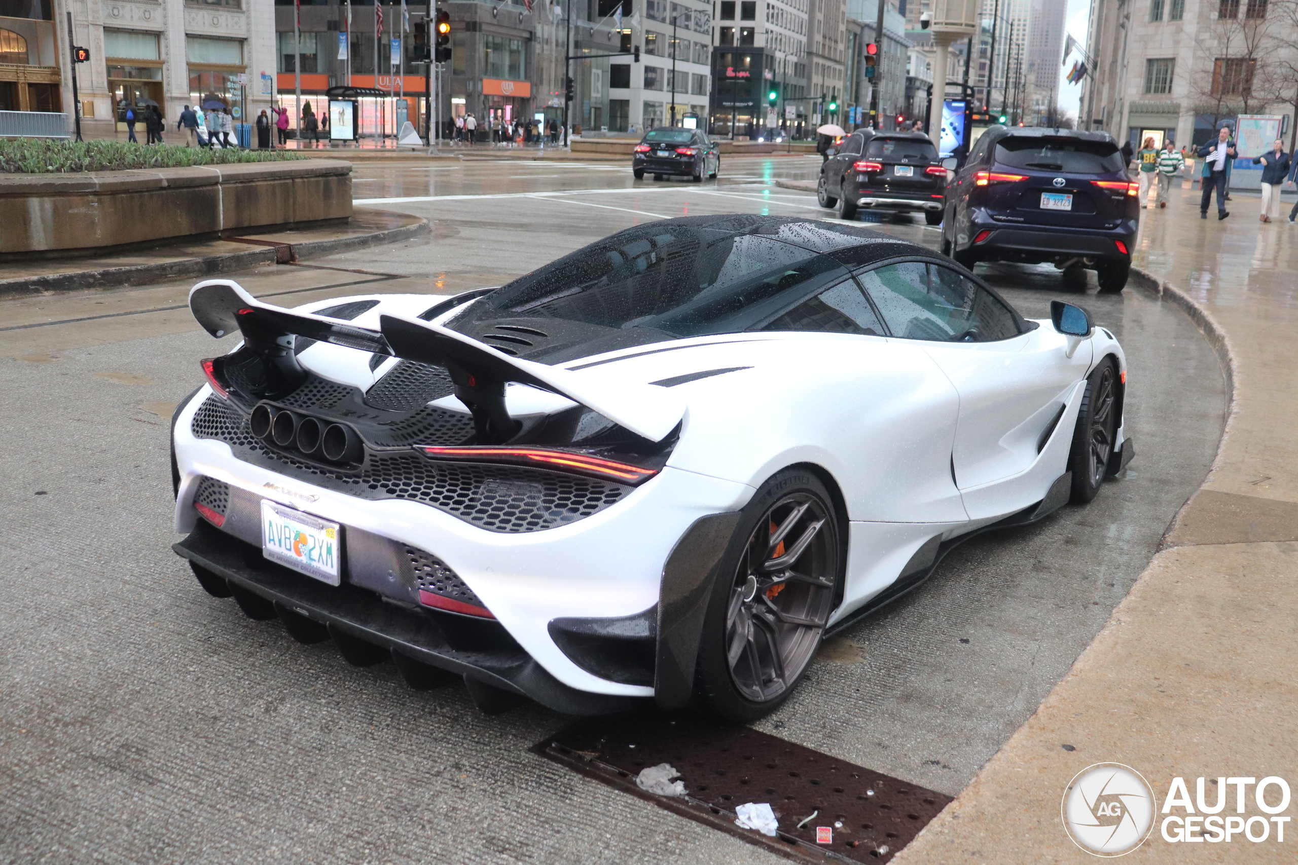 McLaren 765LT