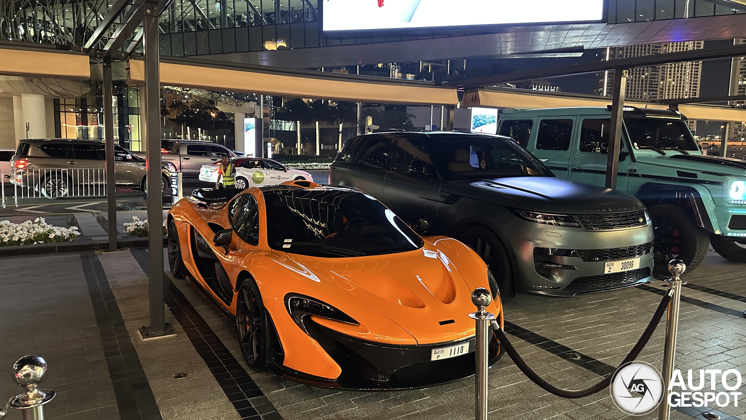 McLaren P1