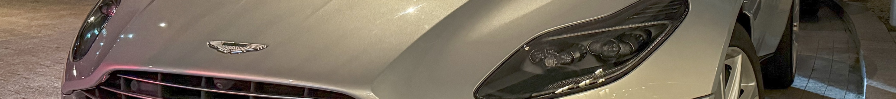 Aston Martin DB11 V8