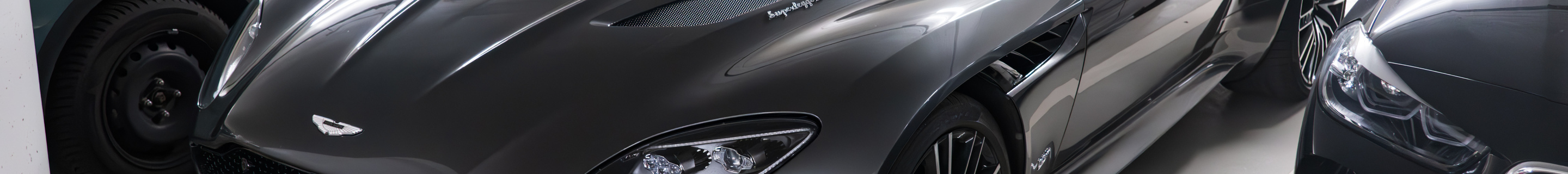 Aston Martin DBS Superleggera