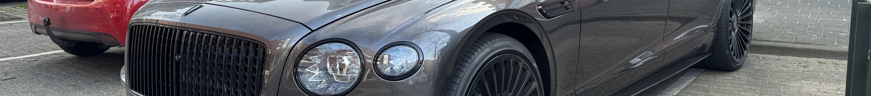 Bentley Flying Spur Hybrid