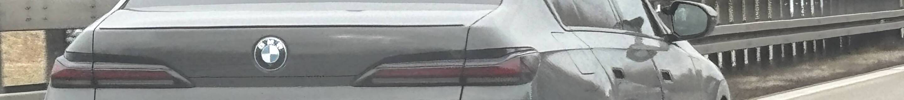 BMW M760e xDrive