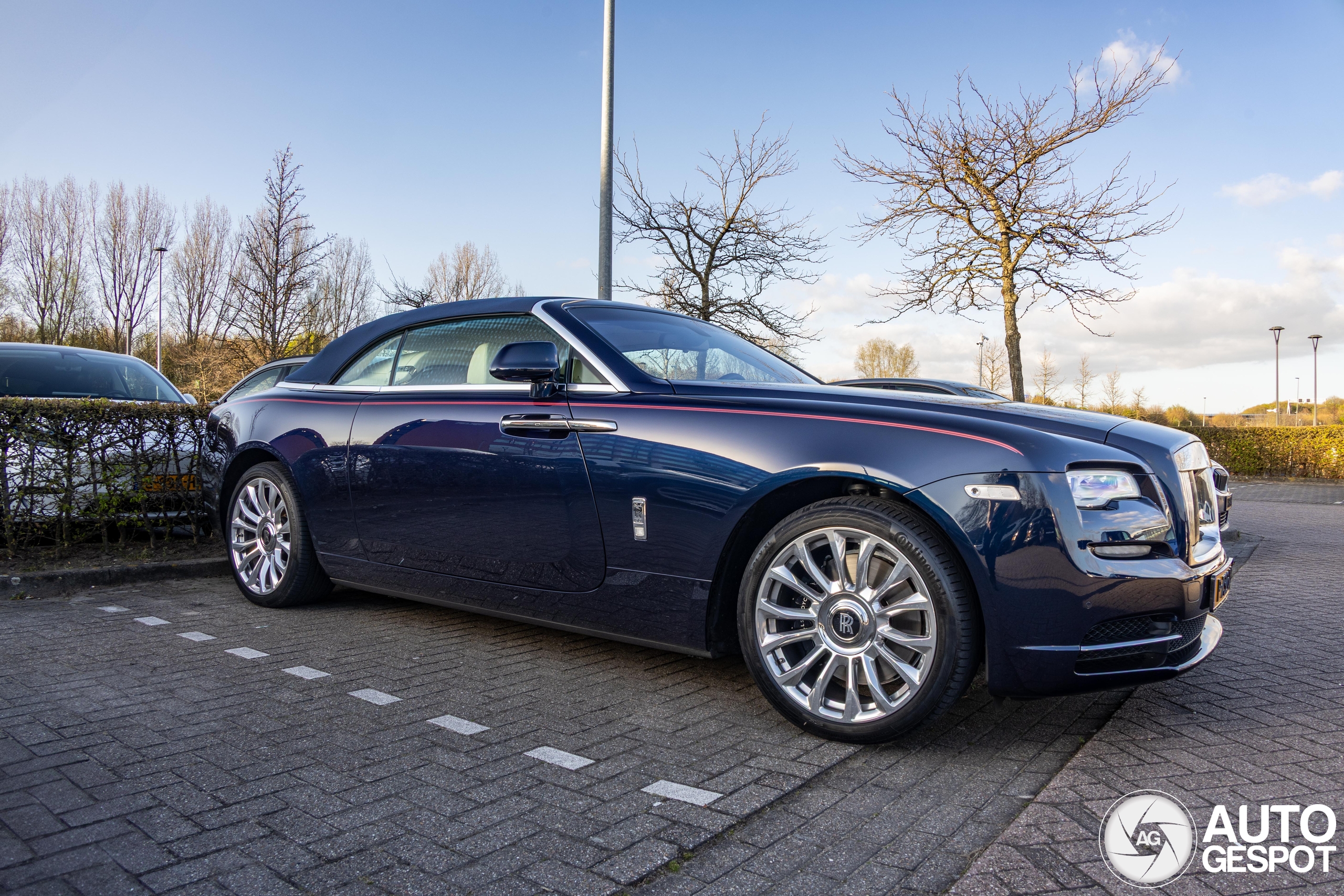 Rolls-Royce Dawn