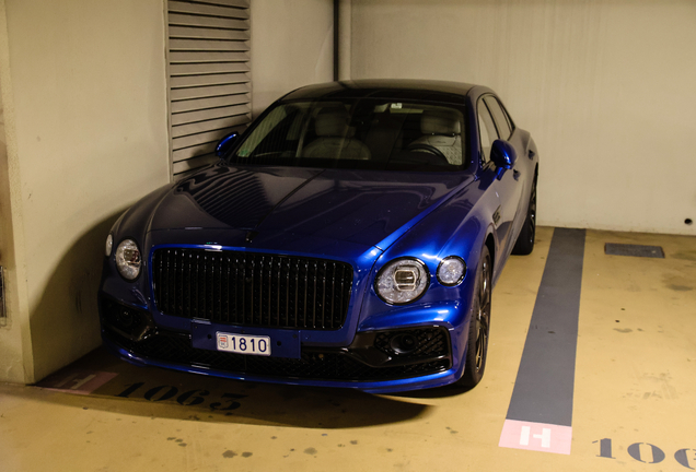 Bentley Flying Spur Hybrid Azure