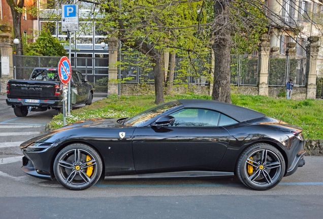 Ferrari Roma Spider