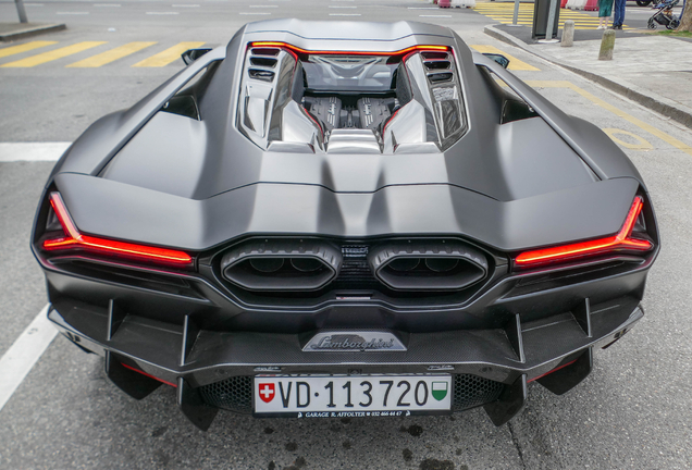 Lamborghini Revuelto