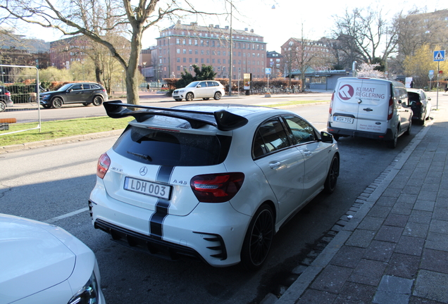 Mercedes-Benz A 45 AMG