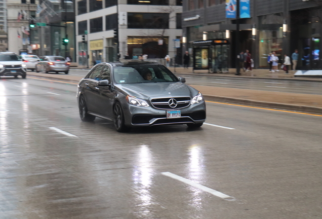 Mercedes-Benz E 63 AMG S W212