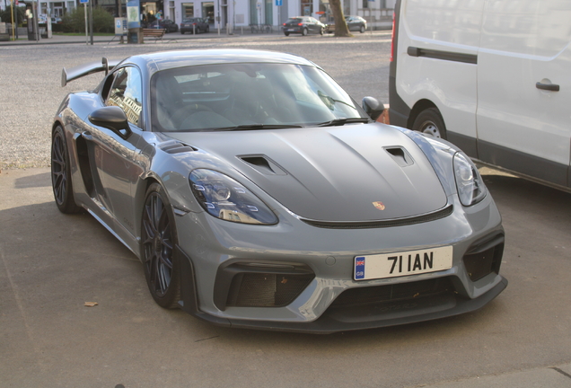 Porsche 718 Cayman GT4 RS Weissach Package