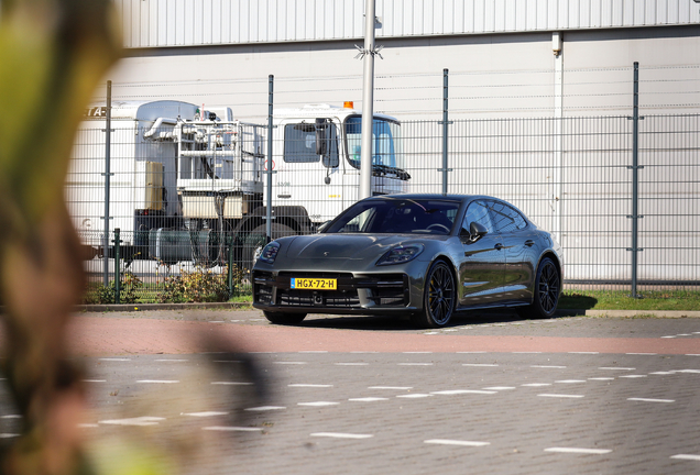 Porsche 972 Panamera Turbo S E-Hybrid