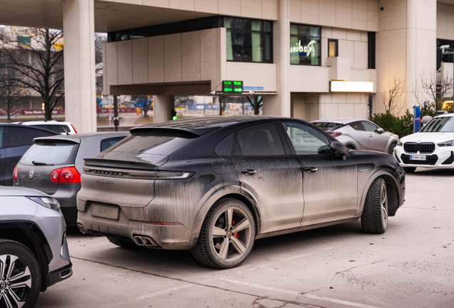 Porsche Cayenne Coupé Turbo E-Hybrid