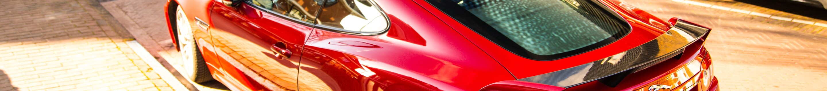 Jaguar XKR-S 2012