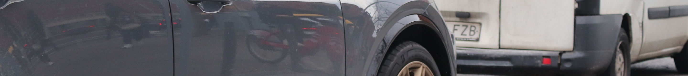 Porsche Macan EV Turbo