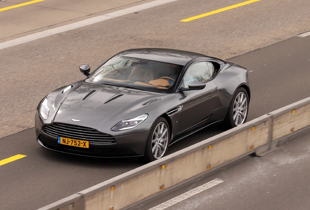 Aston Martin DB11