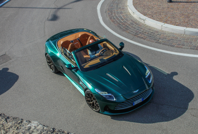 Aston Martin DB12 Volante