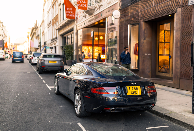 Aston Martin DB9