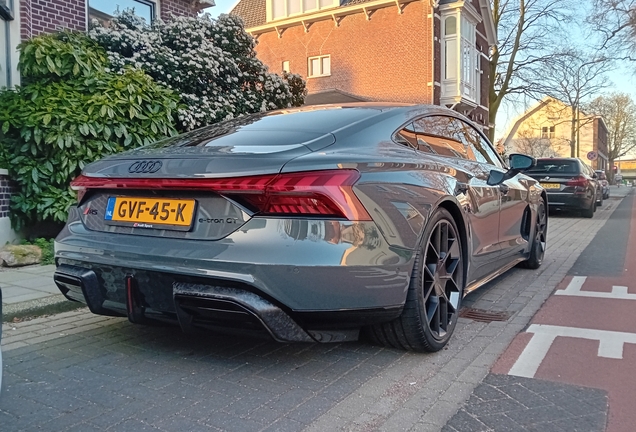 Audi RS E-Tron GT 2025