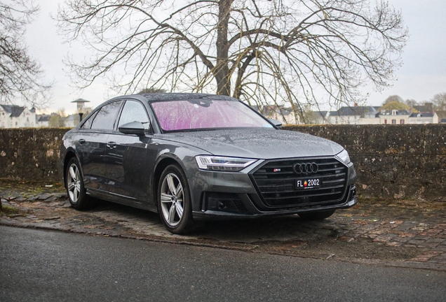 Audi S8 D5