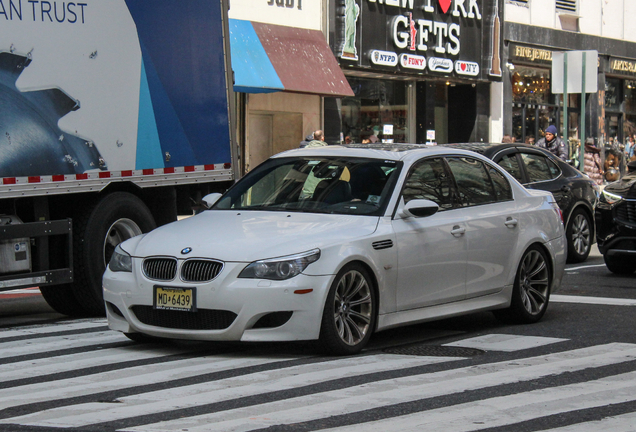 BMW M5 E60 2007