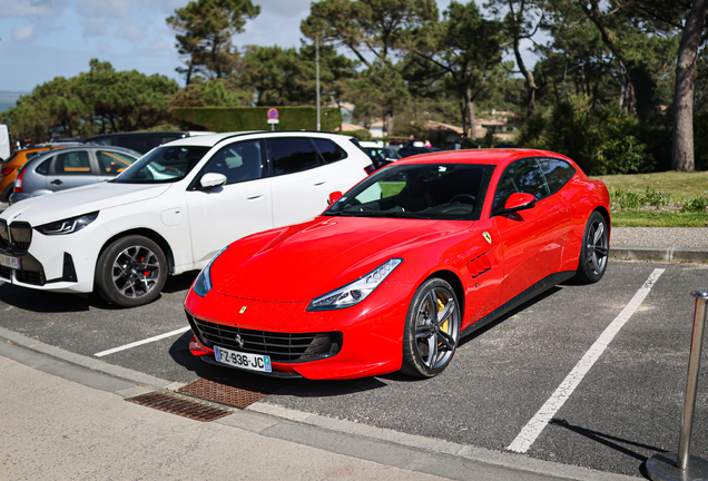 Ferrari GTC4Lusso