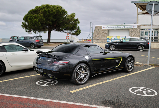 Mercedes-Benz SLS AMG