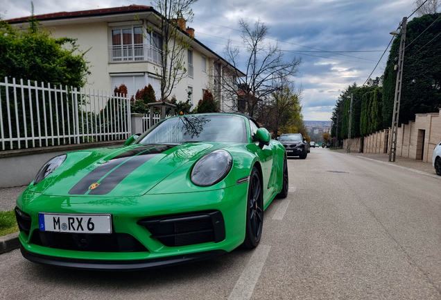 Porsche 992 Carrera 4 GTS Cabriolet