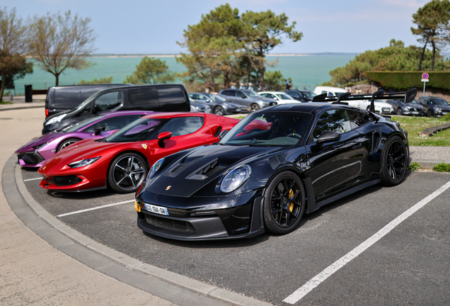 Porsche 992 GT3 RS Weissach Package