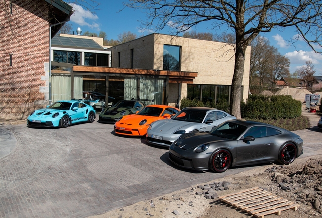 Porsche 992 S/T