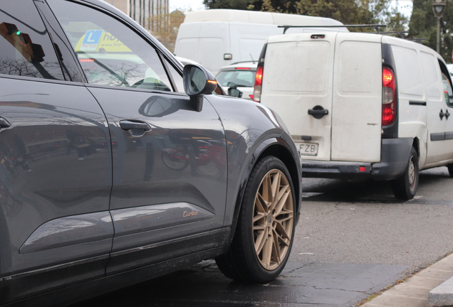 Porsche Macan EV Turbo