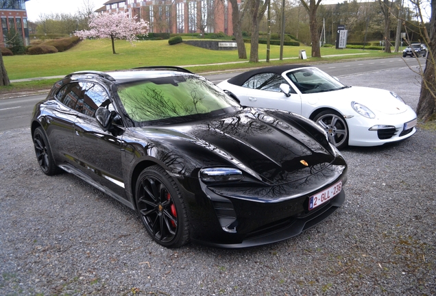 Porsche Taycan GTS Sport Turismo