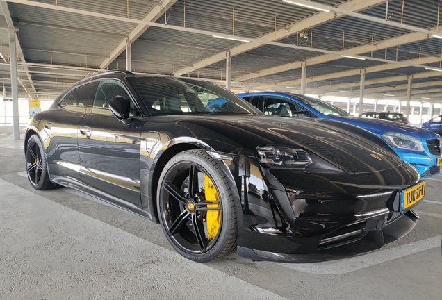 Porsche Taycan Turbo S Sport Turismo