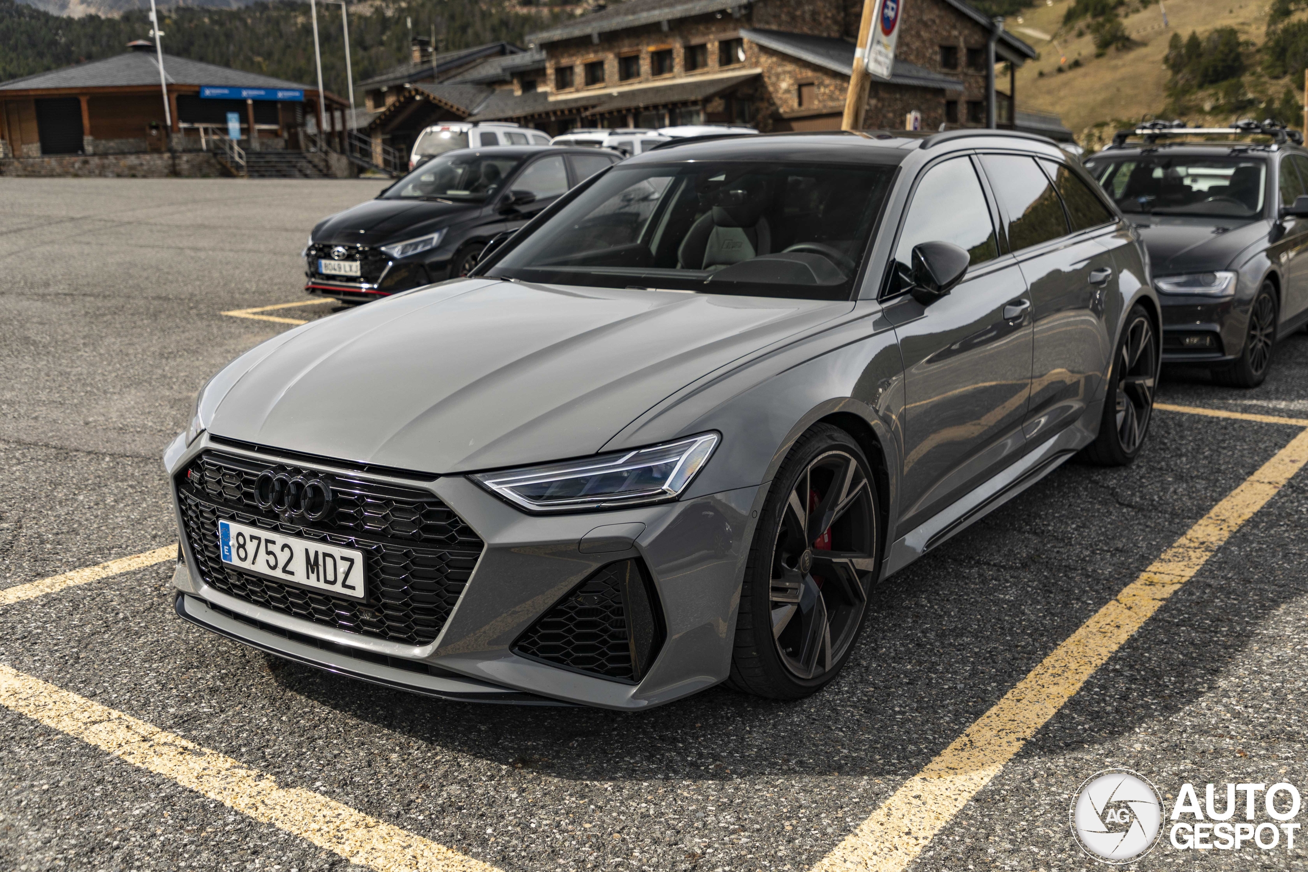 Audi RS6 Avant C8