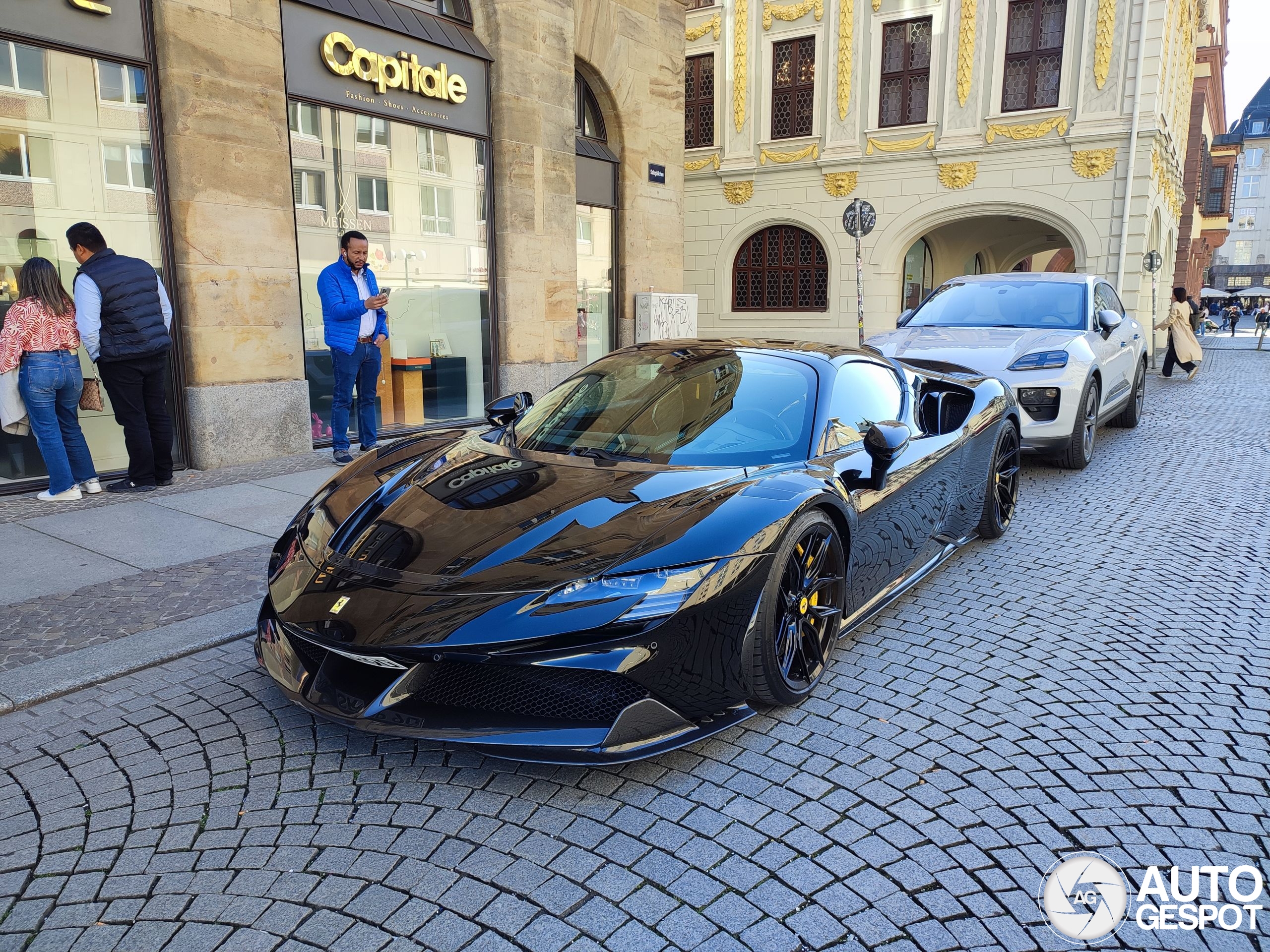 Ferrari SF90 Spider Assetto Fiorano Novitec Rosso