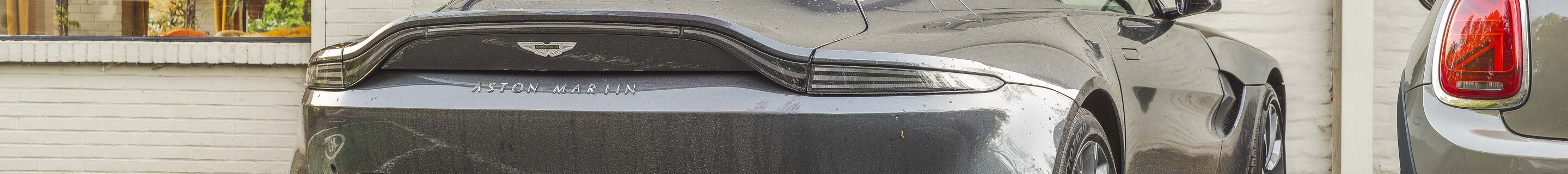 Aston Martin V8 Vantage 2018