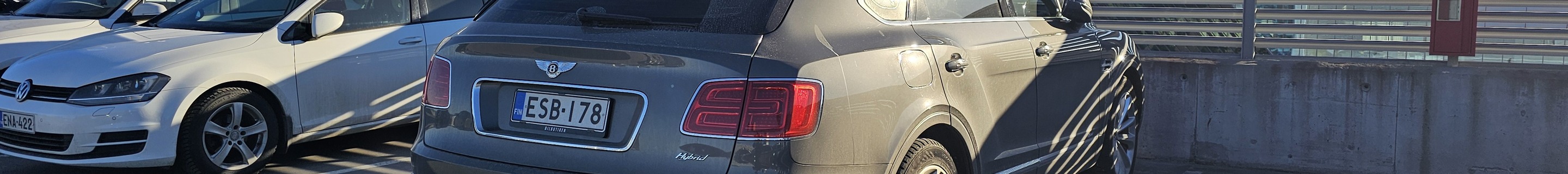 Bentley Bentayga Hybrid
