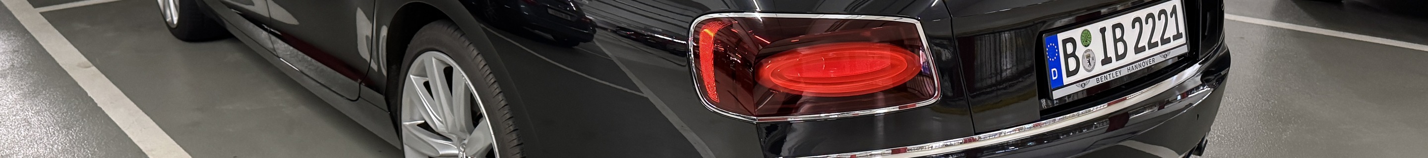 Bentley Flying Spur V8 S